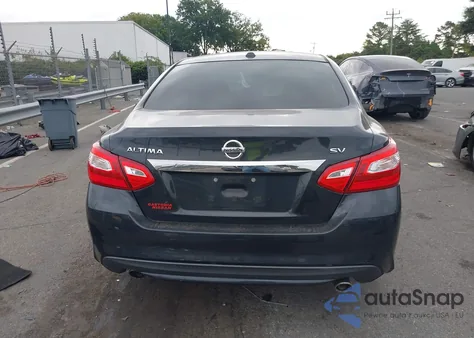 2016 Nissan Altima 2.5 Sv z USA, uszkodzony, nr VIN 1N4AL3AP2GC112452